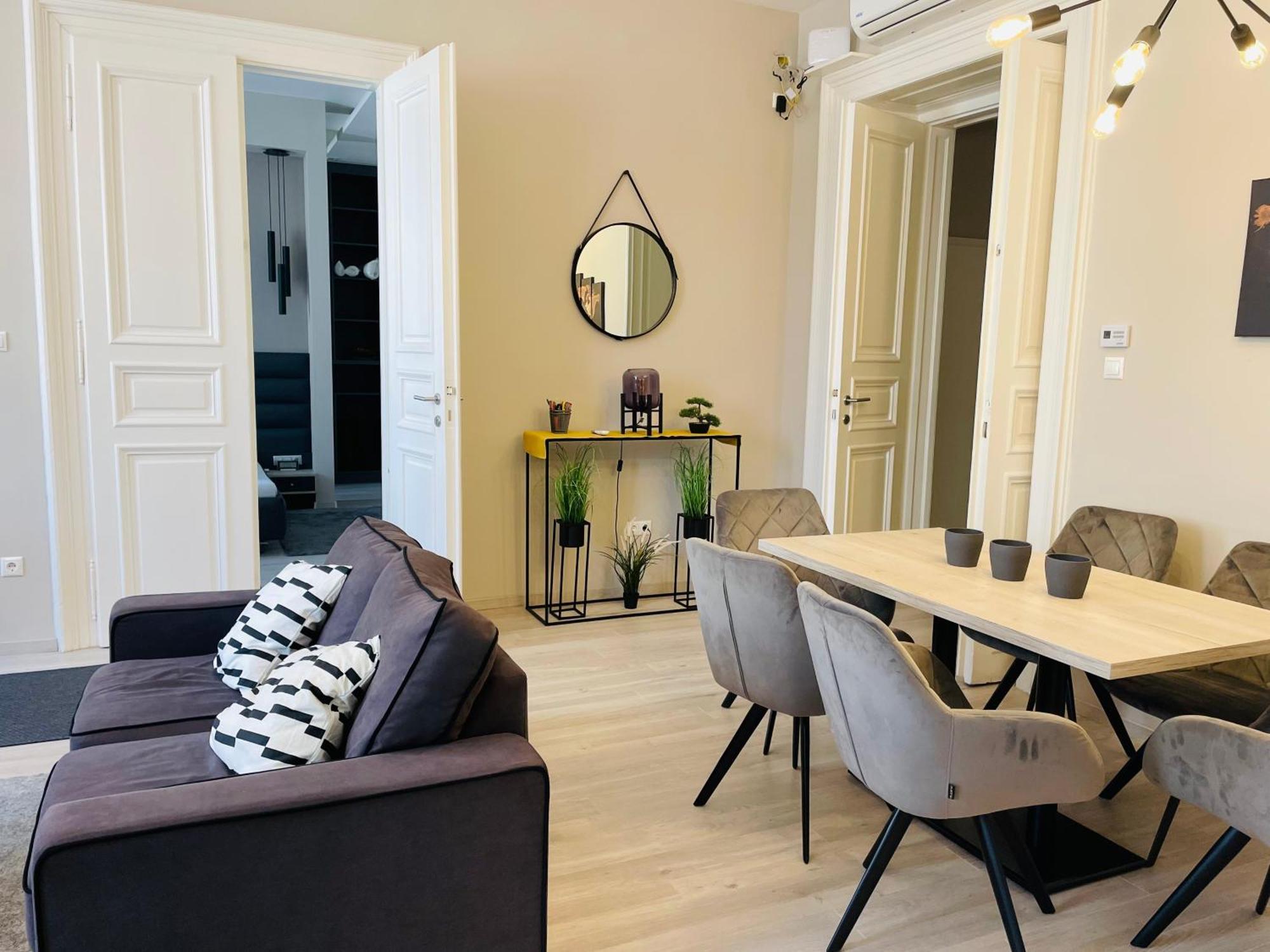 Apartment Podmaniczky 27 By Corall Budapest